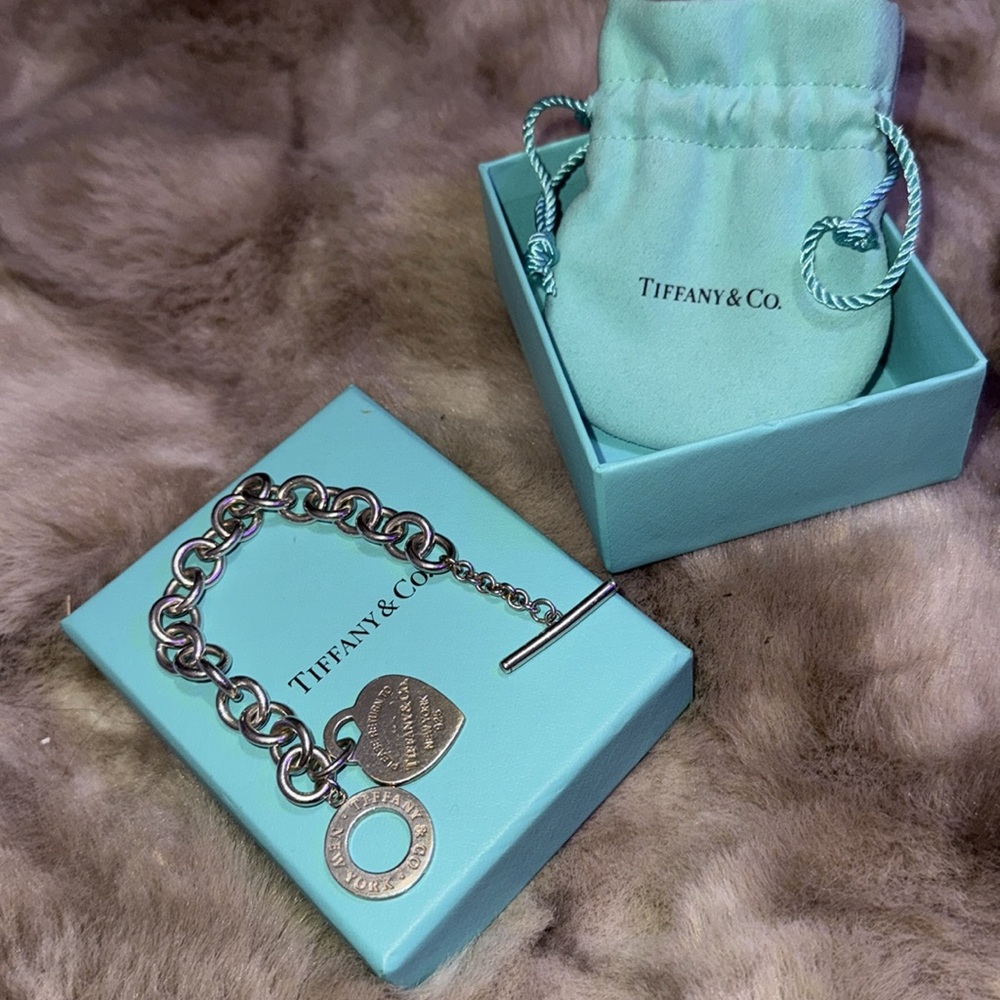 Tiffany & Co. Return to Tiffany Heart Tag Toggle Bracelet Silver - Picture 6 of 8